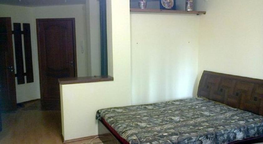 Апартаменты Apartment Naberezhnaya Slavskogo 1