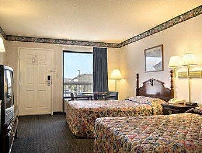 Отель Knights Inn Knoxville