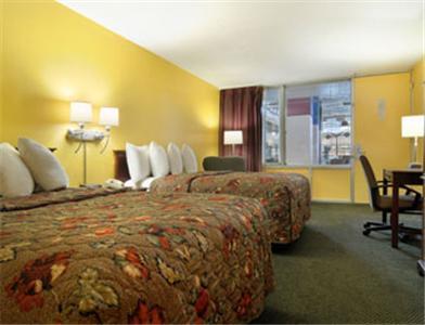Отель Ramada Montgomery