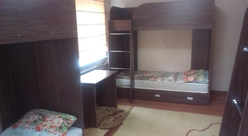 Хостел Apartment Na Ordzhonikidze