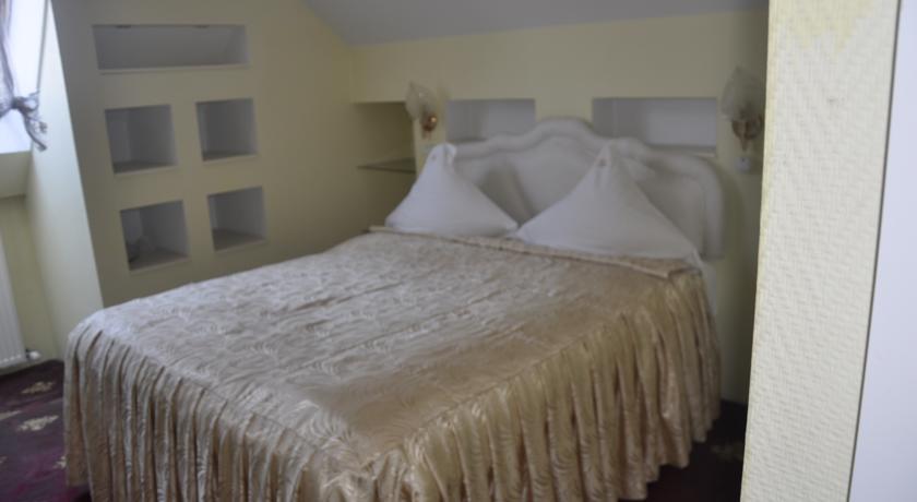Golden Palace Resort and Spa