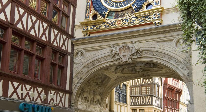Отель Suite Novotel Rouen Normandie