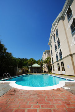Отель The Hampton Inn - Suites Charleston West Ashley hotel