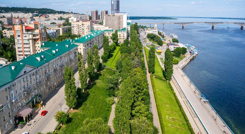 На Космонавтов