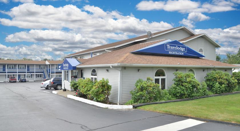 Отель Travelodge Newport