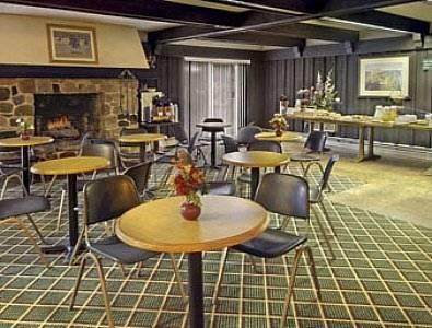 Отель Traverse City Travelodge
