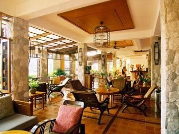 Woodlands Hotel & Resort