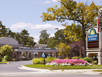 Отель Days Inn Traverse City