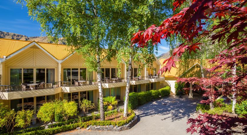 Отель Distinction Queenstown, Nugget Point Boutique Hotel and Spa