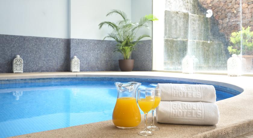 Апартаменты Aparthotel Tropic Garden