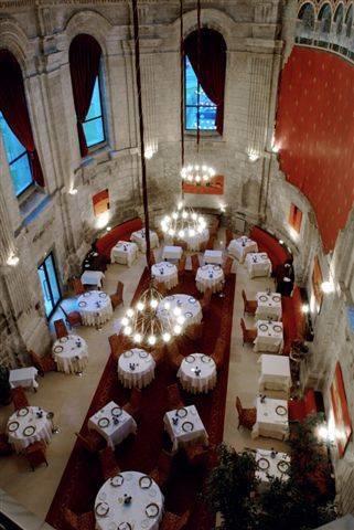 Отель Hotel De Bourbon Grand Hotel Mercure Bourges