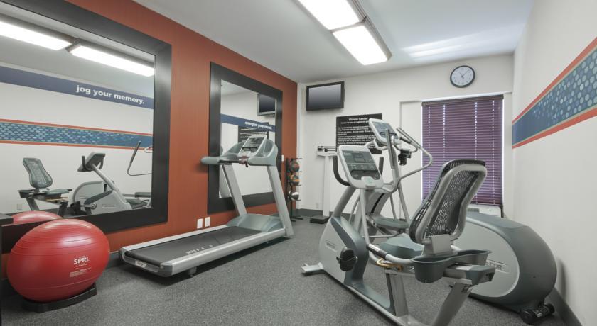 Отель Hampton Inn Boston-North Shore