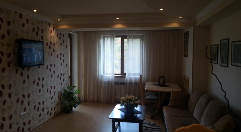 Апартаменты Apartments Mori Plaza