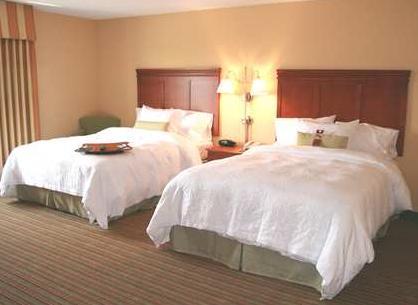 Отель Hampton Inn Elkins