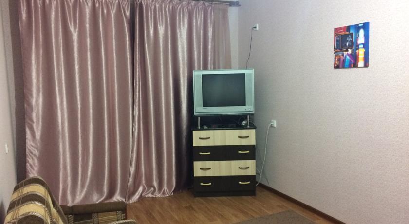 На Артюшкова 11