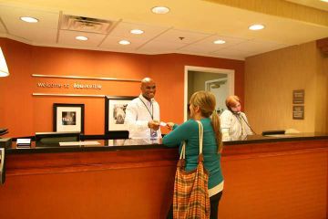 Отель Hampton Inn Louisville Downtown, KY