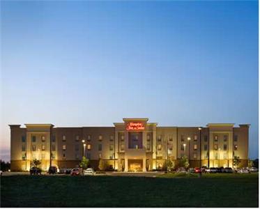 Отель Hampton Inn & Suites Wichita-Northeast
