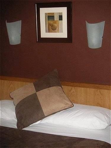 Отель Holiday Inn Garden Court Aylesbury
