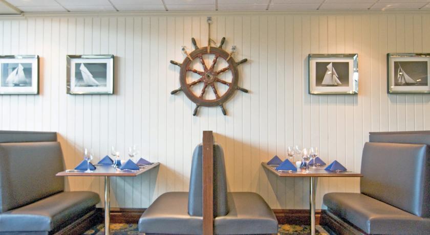 Отель Macdonald Elmers Court Hotel & Resort