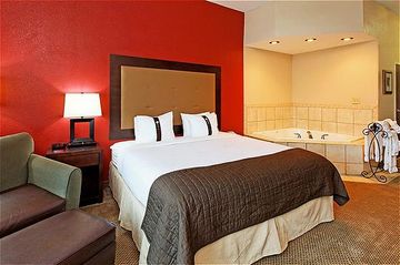 Отель Holiday Inn Batesville
