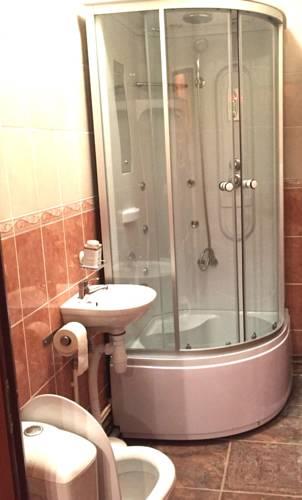 Гостиница Holiday Home на полевой 18