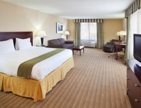 Отель Holiday Inn Express Fresno River Park Highway 41