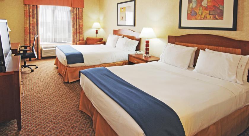 Отель Holiday Inn Express Brampton