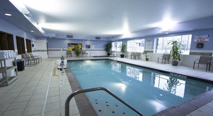 Отель Holiday Inn Express Seattle-Northgate Mall Area