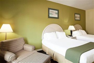 Отель Holiday Inn Express Pearl-Jackson Intl Airport