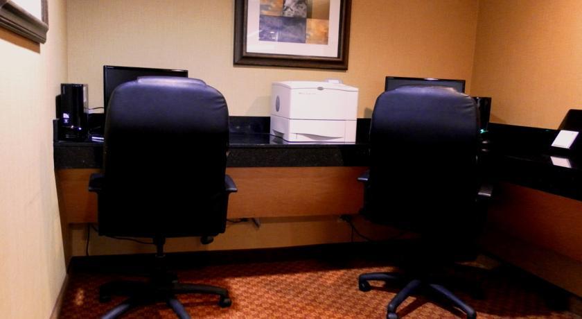 Отель Holiday Inn - Rochester Downtown