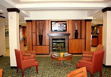 Отель Fairfield Inn & Suites Sudbury