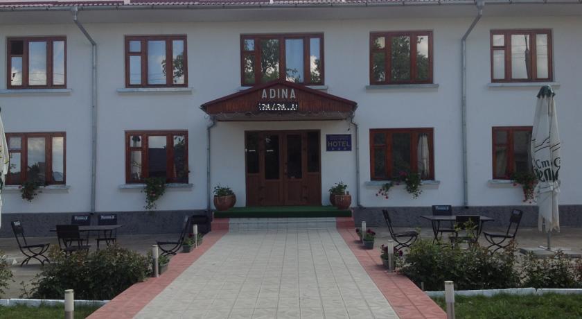 Гостиница Adina