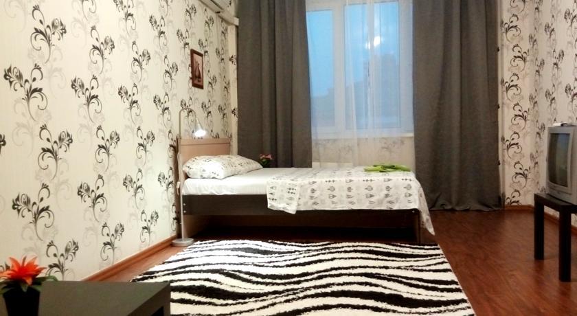 В Сквере Стамбул в Центре Казани