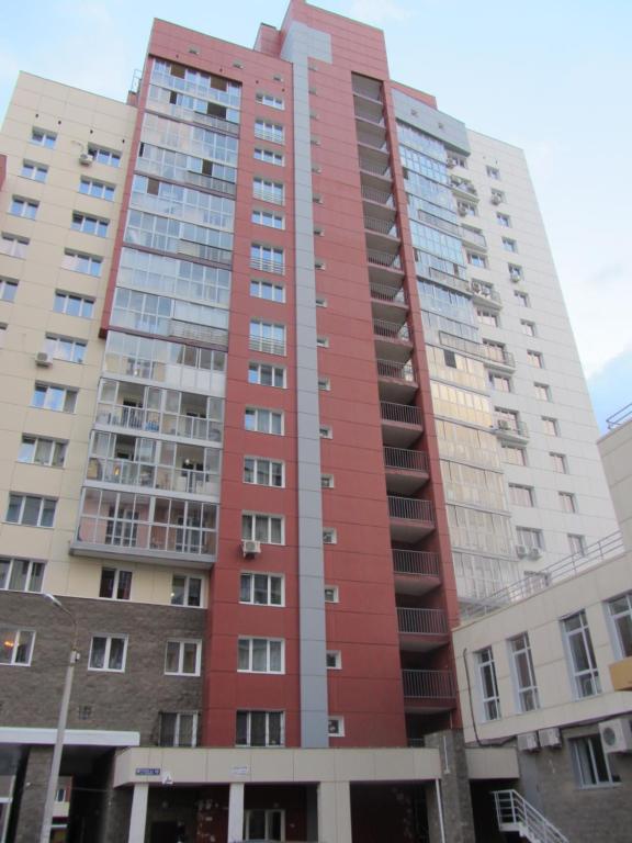 Революционная 70