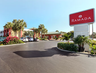 Отель Ramada Of Naples