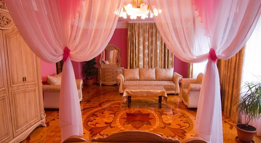 Гостиница Family House