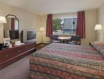 Отель Terre Haut Travelodge
