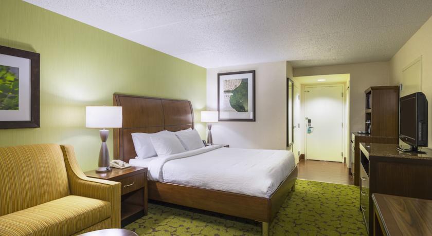 Отель Hilton Garden Inn Edison/Raritan Center