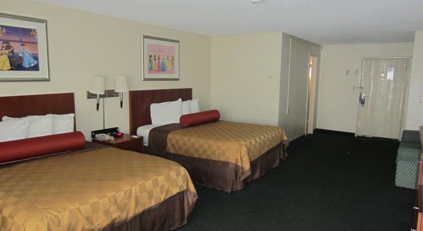 Отель Travelodge Anaheim