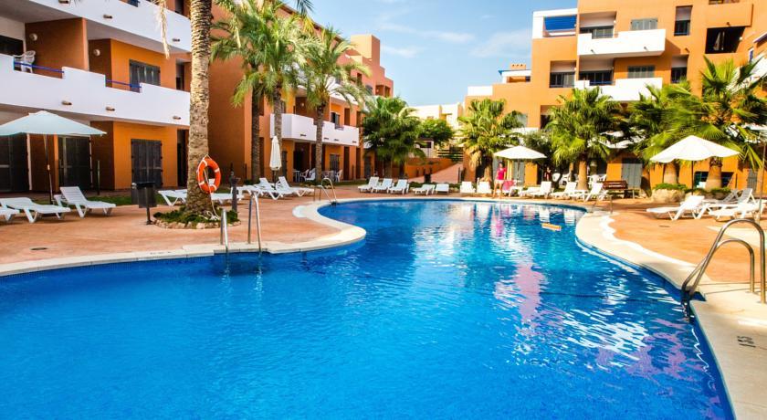 Апартаменты Apartamentos Parque Tropical