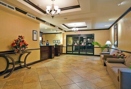 Отель Holiday Inn Express Selma