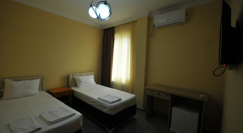 Hotel Golden House