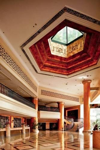 Отель Shunde New World Hotel