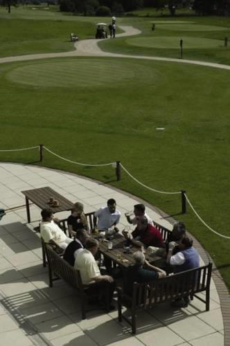 Отель De Vere Venues Wychwood Park