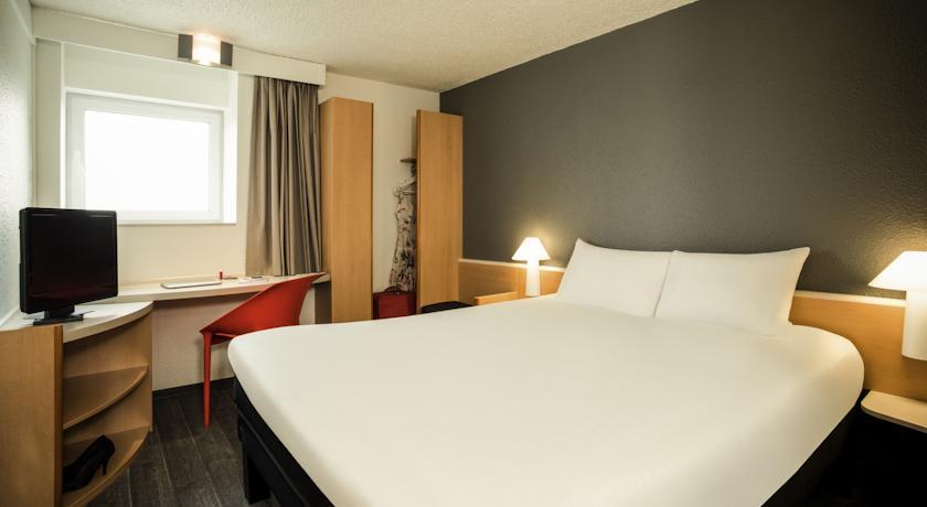 Отель ibis Chevilly - Larue