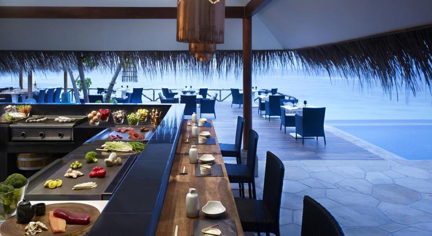Отель Vivanta By Taj - Coral Reef