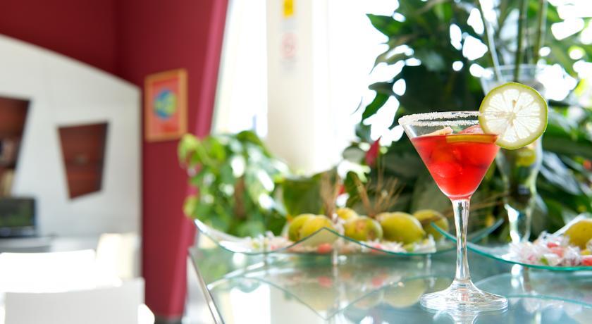 Отель All Seasons Catania-Acireale (soon ibis Styles)