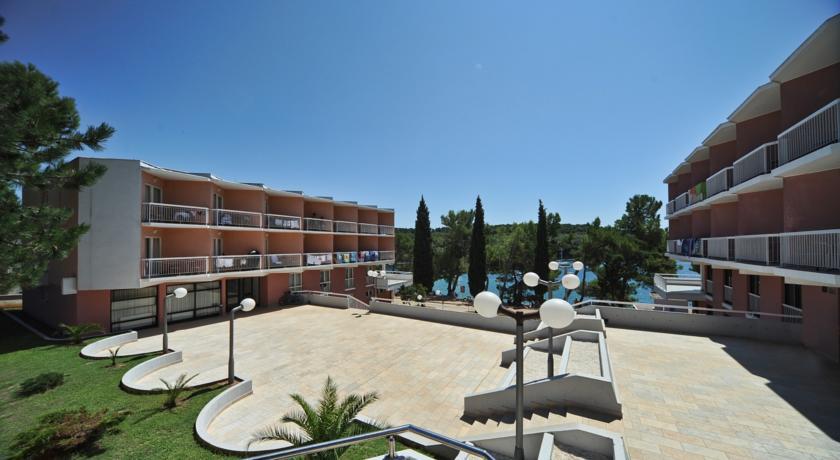 Отель Resort Centinera