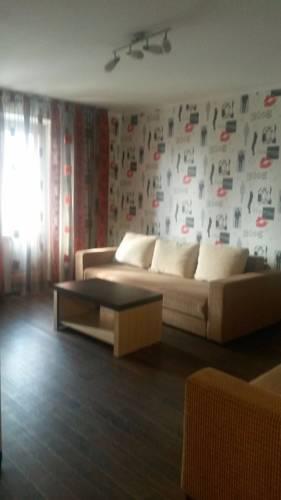 Апартаменты Apartment on nab.Irtisha imeni Slavskogo 48