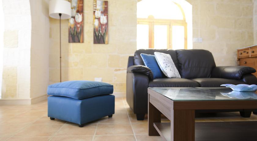 Отель Gozo Farmhouses - Gozo Village Holidays